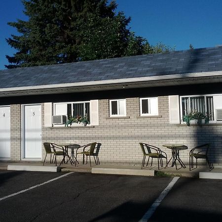 סן-ז'אן-סור-רישלייה Motel Montgolfiere Jp מראה חיצוני תמונה