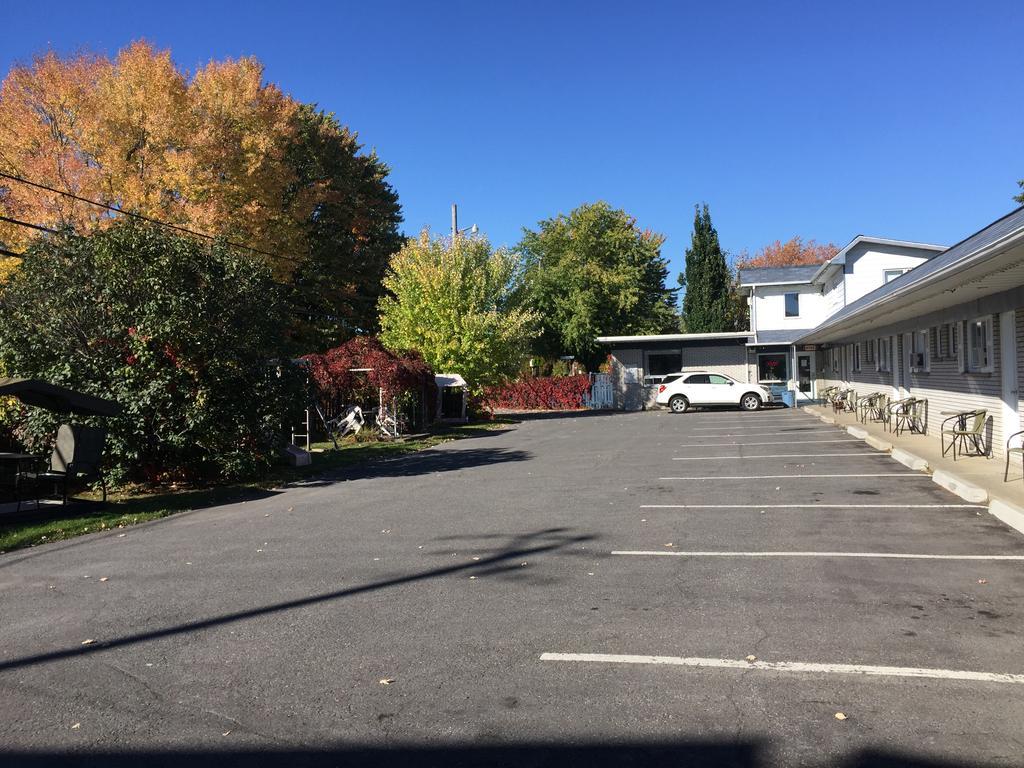סן-ז'אן-סור-רישלייה Motel Montgolfiere Jp מראה חיצוני תמונה