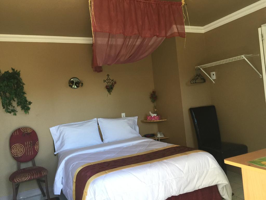 סן-ז'אן-סור-רישלייה Motel Montgolfiere Jp מראה חיצוני תמונה